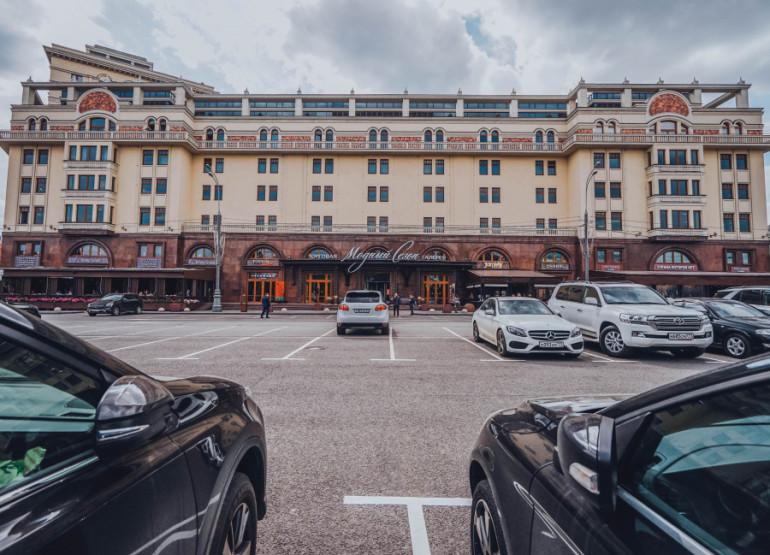 Москва: Вид паркинга